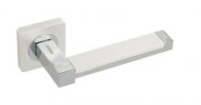 Дверная ручка с розеткой Gavroche Platinum Pt-Z3